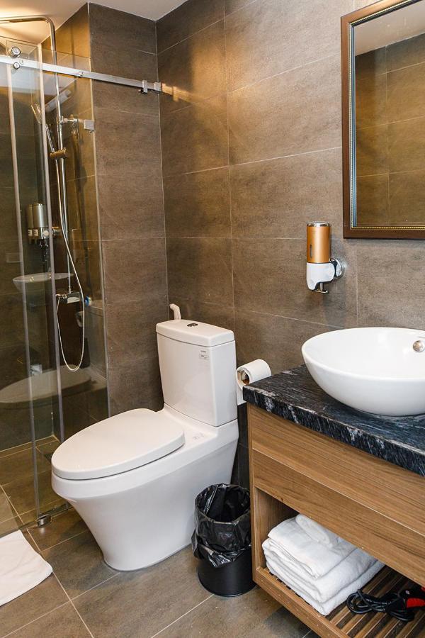 3T Hotel & Travel Hanoi Exteriör bild